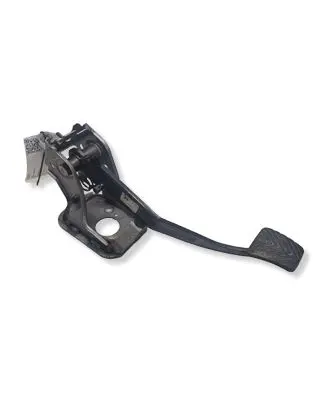 Hyundai i30 Clutch pedal 1234