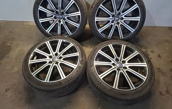 Volvo V70 R18 alloy rim 31400830