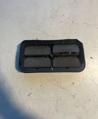 Opel Zafira C Quarter panel pressure vent 9076499