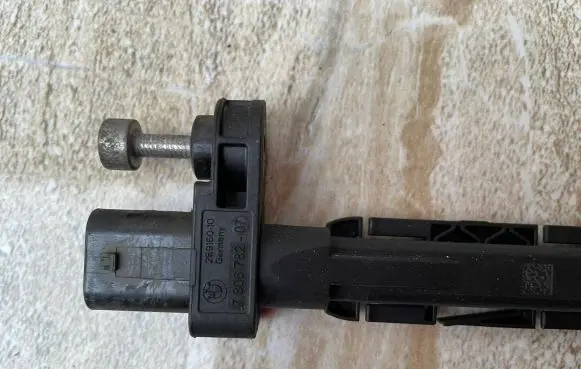 BMW X5 G05 Crankshaft position sensor 7806782 25916010