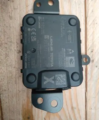 Toyota Yaris XP210 Distronic sensor radar 8821052120