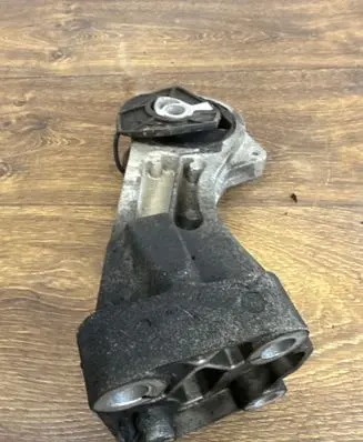 Renault Master III Engine mount bracket 112214498r