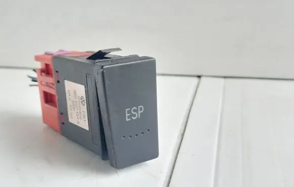 Volkswagen PASSAT B5.5 ESP (stability program) switch 3B0927134A