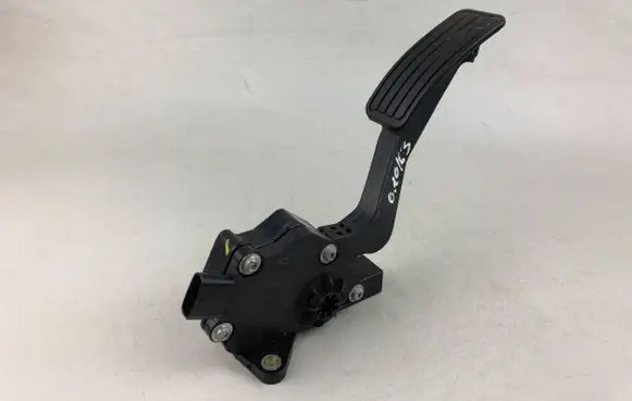 Subaru Outback Accelerator throttle pedal 36010AG140