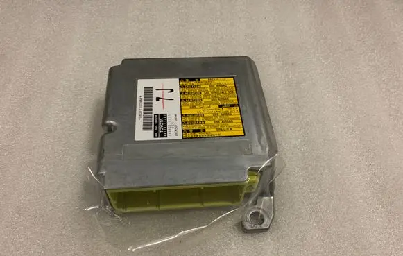 Lexus IS III XE30 Airbag control unit/module 8917053380 1508000771