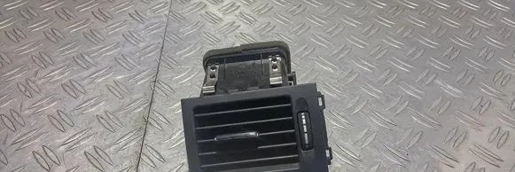 Mercedes-Benz C W204 Dashboard side air vent grill/cover trim A2048300754 5925001