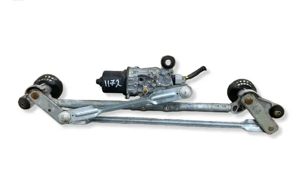 Nissan Qashqai Front wiper linkage and motor 