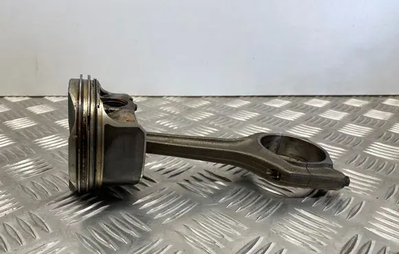 BMW 3 E90 E91 Piston with connecting rod 7589197