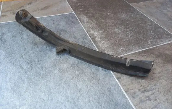 Volkswagen PASSAT B6 Front bumper mounting bracket 3C0807177
