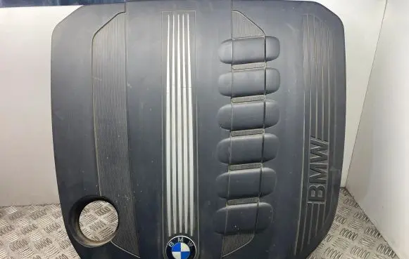 BMW 5 F10 F11 Engine cover (trim) 7800575 13717800575