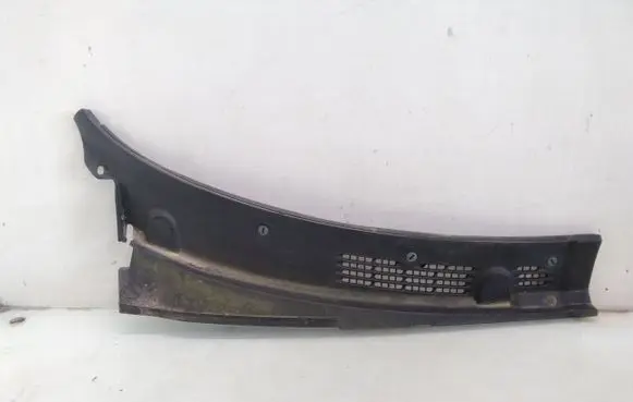 Citroen Berlingo Wiper trim