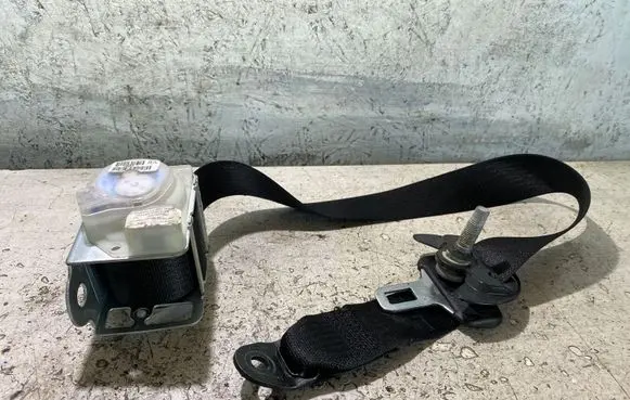 Dodge Challenger Rear seatbelt 5343079537 2442576