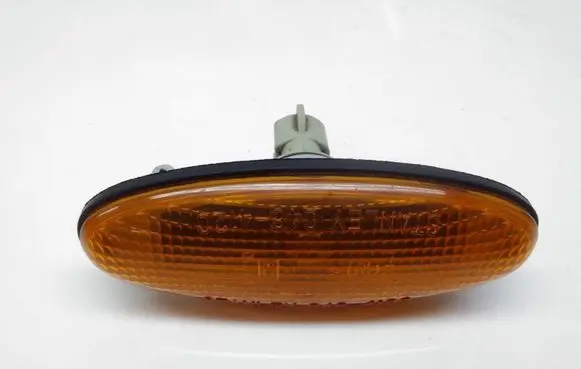 Mazda MPV Front fender indicator light 0464120