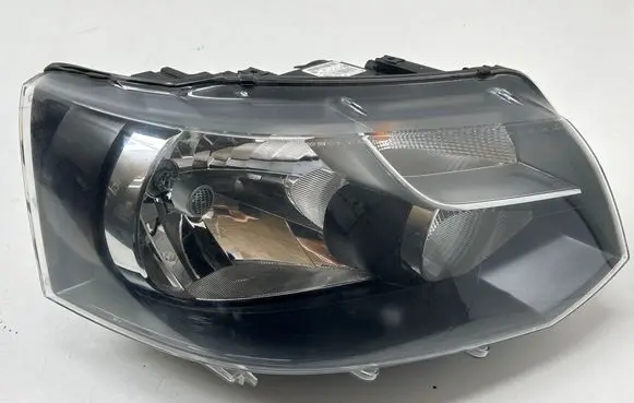 Volkswagen Transporter - Caravelle T5 Headlight/headlamp 030125430200 7E1941016H LE08A6194