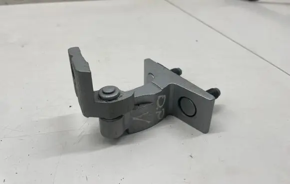 Mercedes-Benz GLA H247 Front door upper hinge