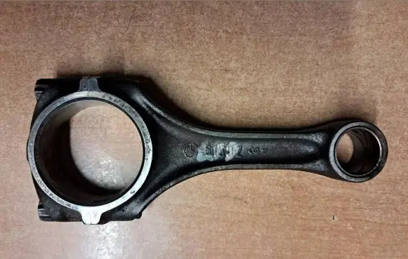 Mercedes-Benz W123 Connecting rod/conrod 6170300420