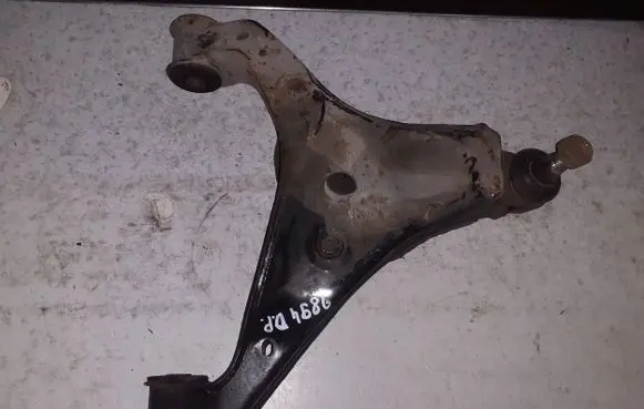 Mercedes-Benz Sprinter W906 Front lower control arm/wishbone A9063304707