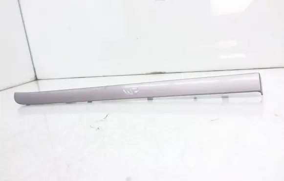 Volkswagen Touran I Dashboard glove box trim 1T1858415B