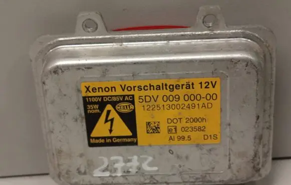 BMW 5 E60 E61 Headlight ballast module Xenon 5DV00900000