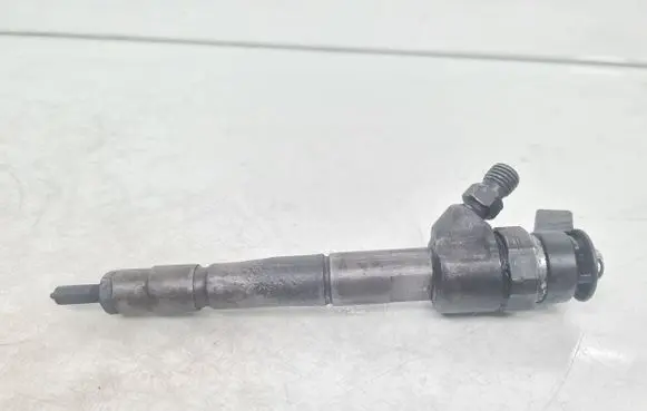 Fuel injector