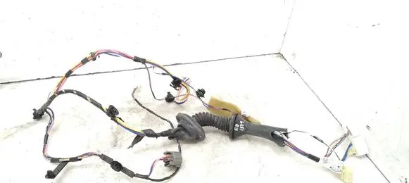 Mitsubishi Space Star Front door wiring loom 8512C743