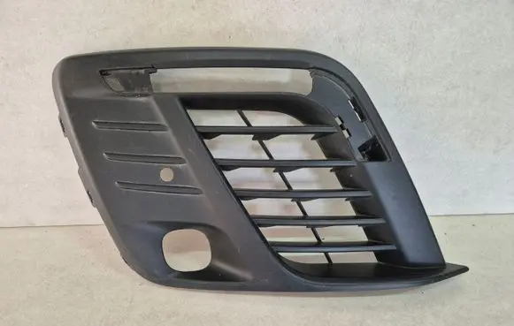 Peugeot Expert Front bumper lower grill 9811713877