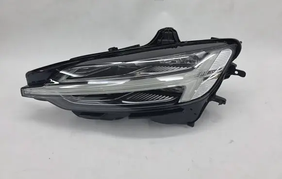 Volvo S60 Headlight/headlamp 32347006