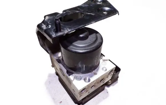 Volkswagen Transporter - Caravelle T5 ABS Pump 7E0907379L 7E0614517J
