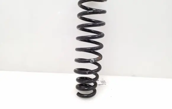 Volkswagen Touareg I Front coil spring 