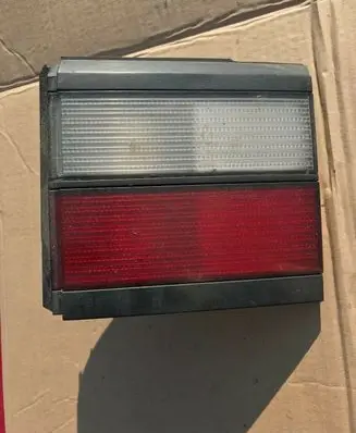 Volkswagen PASSAT B3 Tailgate rear/tail lights 333945108