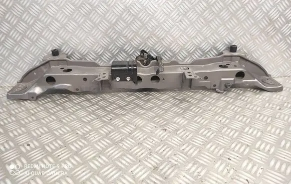 Toyota Yaris Radiator support slam panel