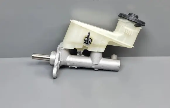 Honda Accord Master brake cylinder