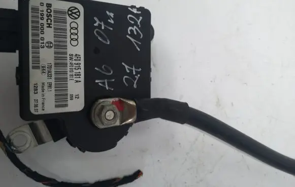 Audi A6 S6 C6 4F Power management control unit 4F0915181A 4F0910181E