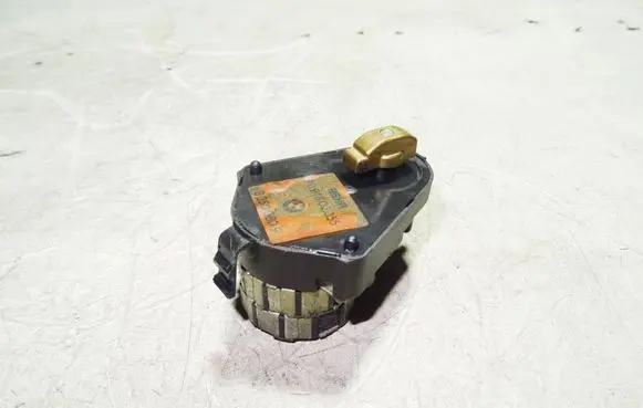BMW 8 E31 Air flap motor/actuator 83500809 8350080 64118350080