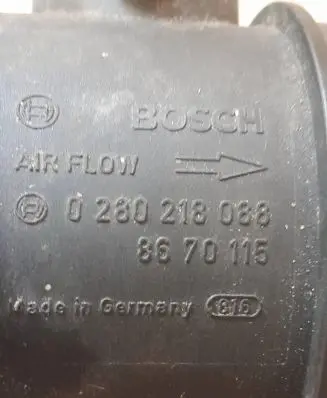 Volvo S60 Mass air flow meter 8670115 0280218088