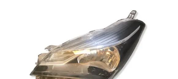 Toyota Yaris Headlight/headlamp 0D195