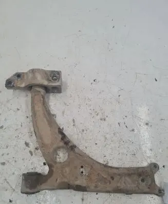 Volkswagen PASSAT B6 Front lower control arm/wishbone