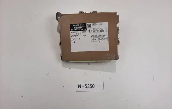 Toyota Avensis T270 Other control units/modules 8999005041