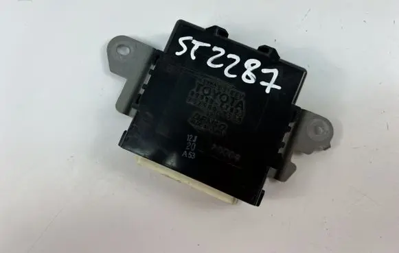Toyota Prius (XW30) Other control units/modules 8999047023