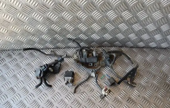 Toyota Corolla Verso AR10 Air pressure sensor 8948064010 258190R011 70051308