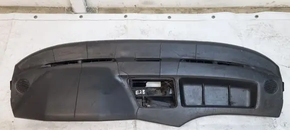 BMW 5 E28 Dashboard 1874482