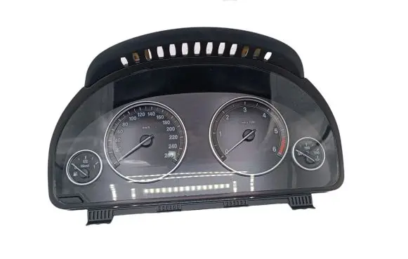 BMW 5 F10 F11 Speedometer (instrument cluster) 1036908460 1044663 17649411