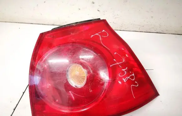Volkswagen Golf V Rear/tail lights 284980