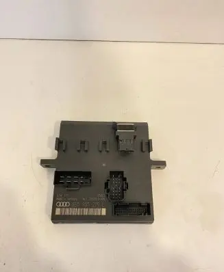 Audi A4 S4 B7 8E 8H Comfort/convenience module 8E0907279L