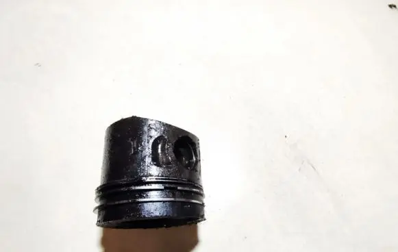 Piston