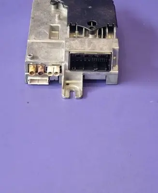 BMW 3 G20 G21 Sound amplifier 5A7DDA2 25032153