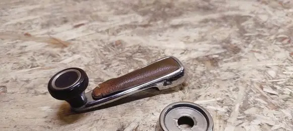 Mercedes-Benz SL R107 Front door window winding handle 