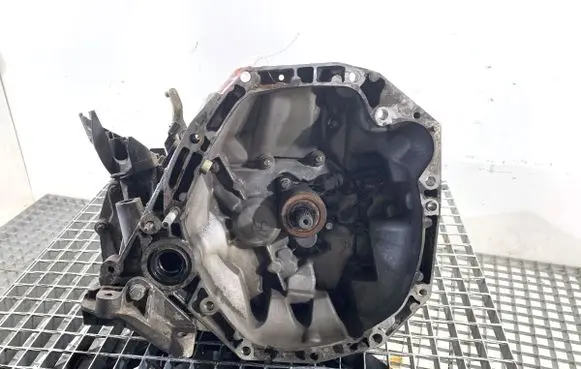 Renault Twingo II Manual 5 speed gearbox JR5176