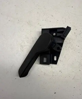 Volkswagen PASSAT B6 Engine bonnet (hood) release handle 1K1823633
