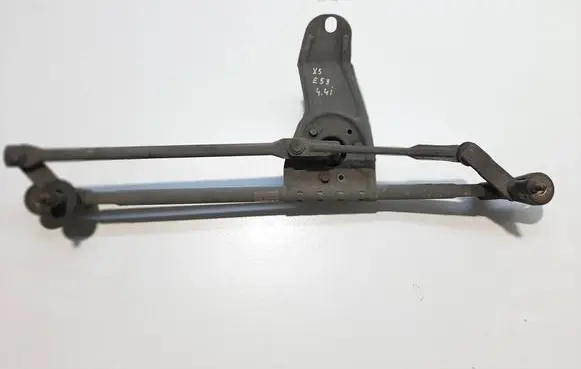 BMW X5 E53 Front wiper linkage and motor 7046570
